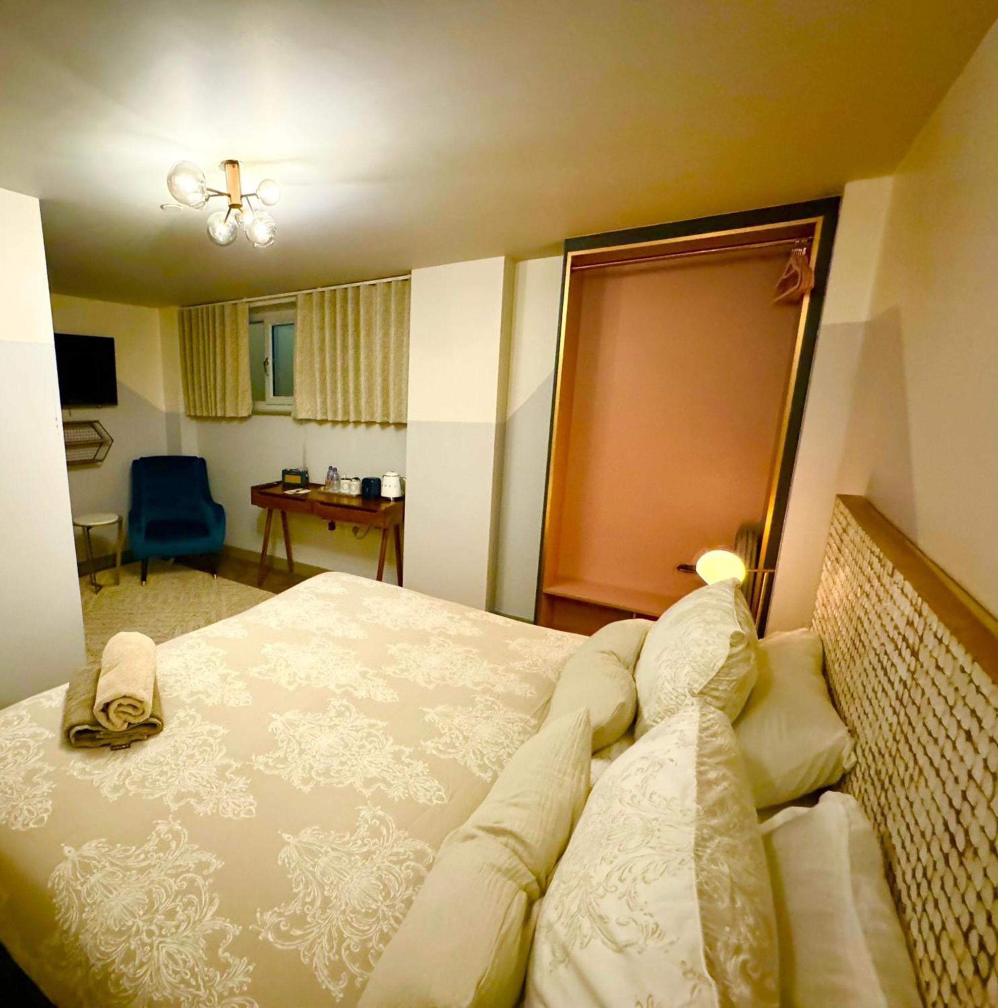 Urban Pod Hotel Liverpool Room photo